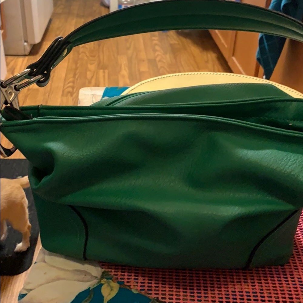 Purse, slightly used good condition make an offer.